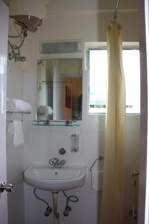 Down Town Guest House Kolkata Phòng bức ảnh