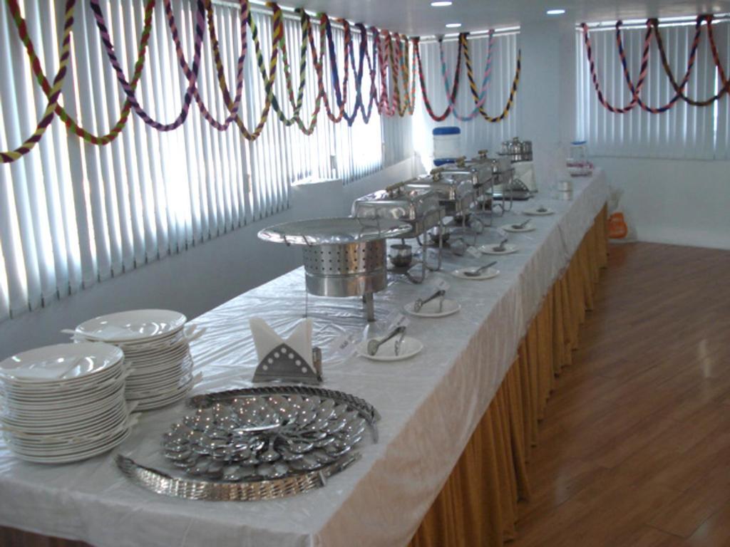 Down Town Guest House Kolkata Ngoại thất bức ảnh