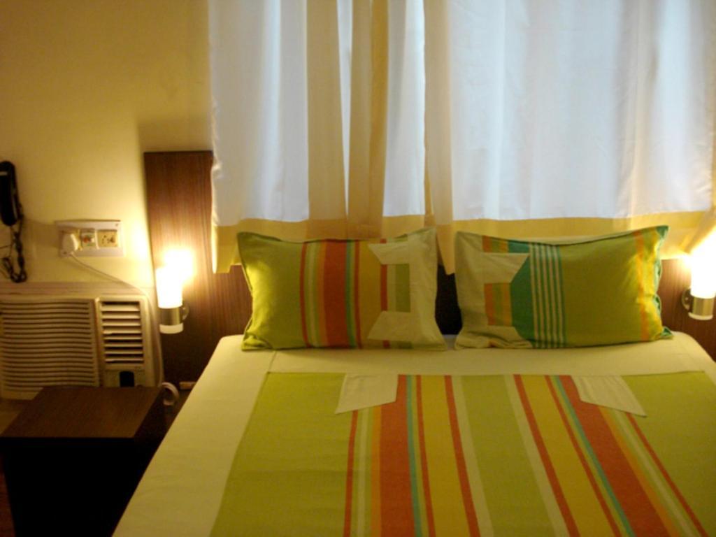 Down Town Guest House Kolkata Phòng bức ảnh