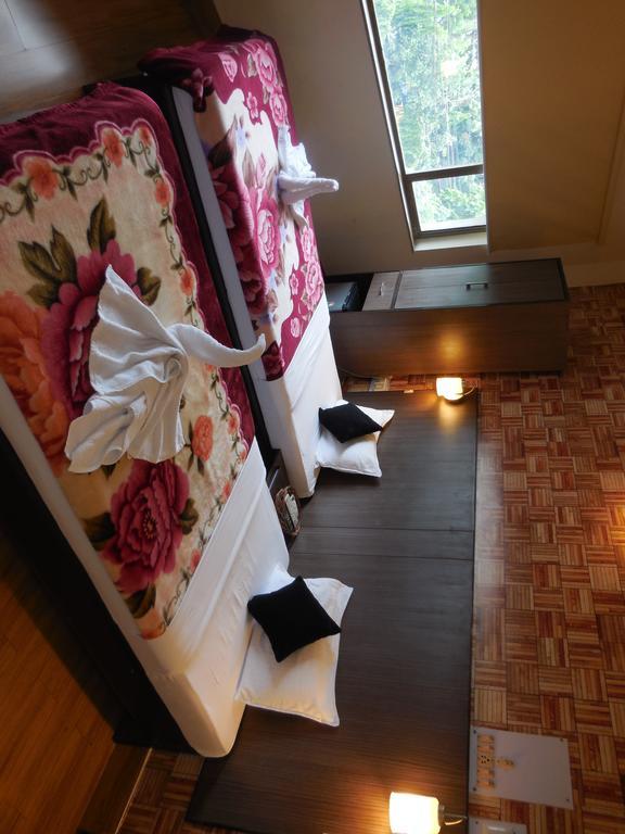Down Town Guest House Kolkata Ngoại thất bức ảnh